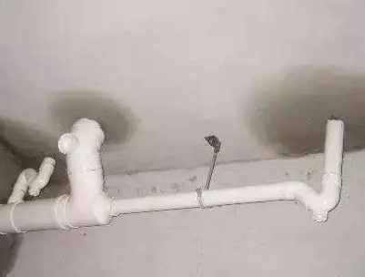 土默特卫生间测漏水的几种情景